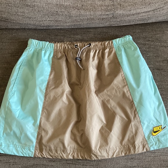 NWT Nike Icon Clash Colorblock Parachute Nylon Bungee Skirt M - Picture 3 of 7